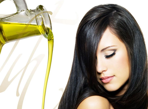 Chăm sóc tóc thường xuyên bằng dầu oliu sẽ giúp tóc mềm mượt, óng ả hơn