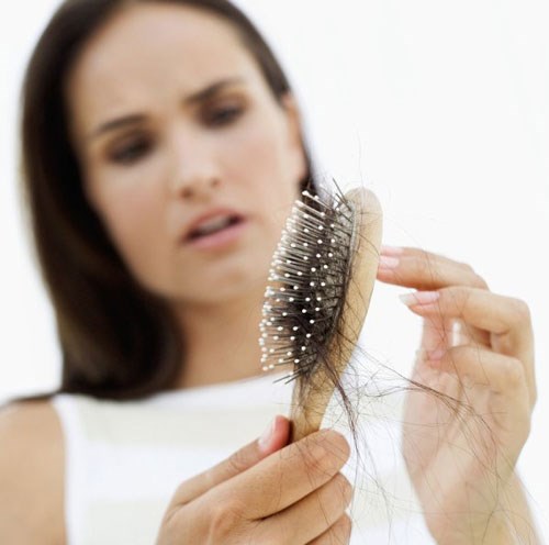 Rắc rối thường gặp của các nàng tóc uốn
