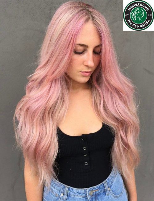 Màu tóc hồng nhạt