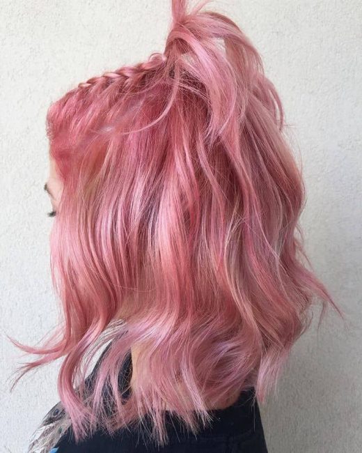 Tẩy tóc dài đẹp chuyển sang màu hồng cá tính